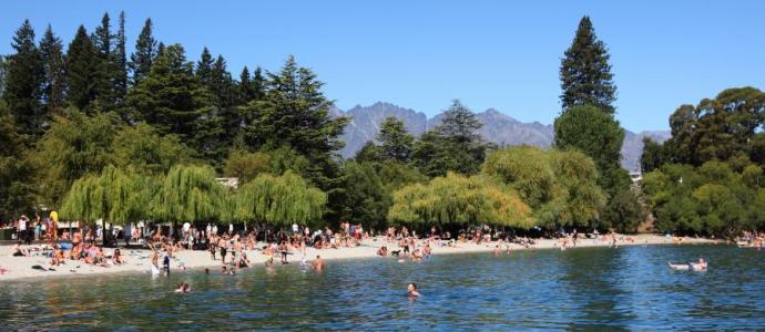 Summer Queenstown Bay 2010 24