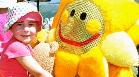1_Mrs_Sun_and_child_resized.jpg