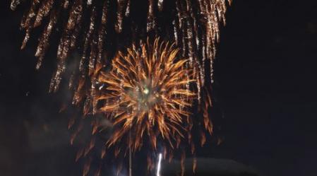 1_NYE_fireworks4.jpg