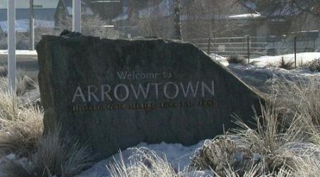 arrowtown_sign_resized_and_cropped.jpg
