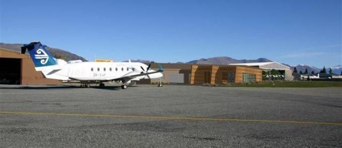 1_Wanaka_airport_exterior.JPG