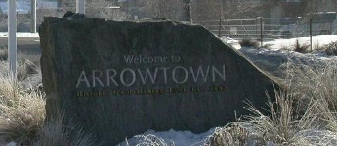 1_arrowtown_sign_resized_and_cropped.jpg