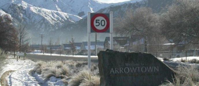 1_arrowtown_snow.jpg