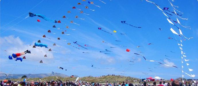 1_kites.jpg